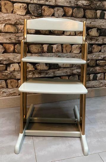 Meegroei Kinderstoel trip trap  met gouden accenten beschikbaar voor biedingen