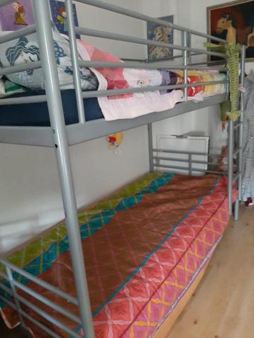hoogslaper ( dubbelbed ) te koop beschikbaar voor biedingen