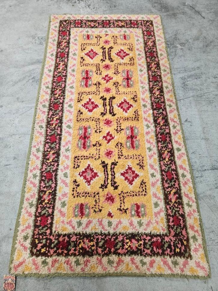 Handgemaakt Retro wol Smyrna tapijt floral geel 92x183cm, Huis en Inrichting, Stoffering | Tapijten en Kleden, Gebruikt, 50 tot 100 cm