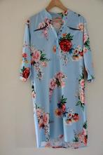 Licht blauwe jurk ,et rozen Maat M, Kleding | Dames, Jurken, Maat 38/40 (M), Blauw, Ophalen of Verzenden, Zo goed als nieuw
