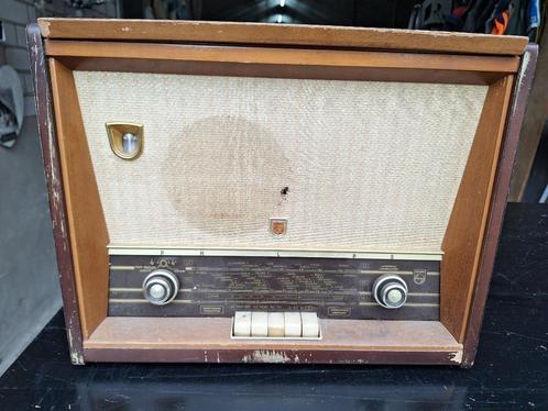 antieke lampen radio met pickup, Antiek en Kunst, Antiek | Tv's en Audio, Ophalen