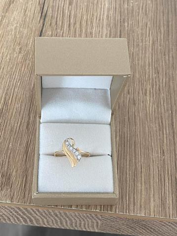 14 karaat (585) gouden ring beschikbaar voor biedingen