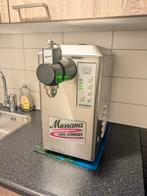 Mussana Pony 2 liter slagroommachine, Zakelijke goederen, Horeca | Keukenapparatuur, Ophalen, Gebruikt, Koelen en Vriezen