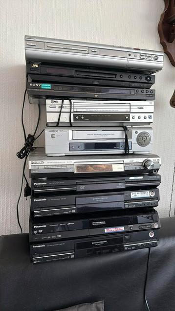 Panasonic DVD recorders, DVD spelers en 2 x videospeler beschikbaar voor biedingen