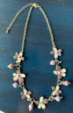 Zilverkleurige ketting met roze-creme-kleurige bloempjes, Ophalen of Verzenden, Zo goed als nieuw, Roze, Verstelbaar