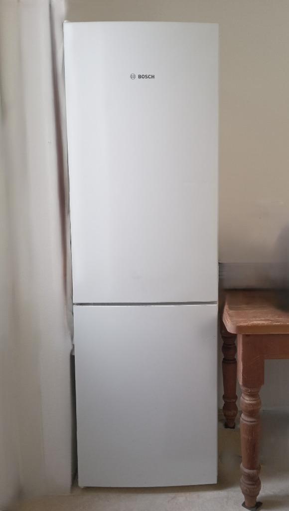 Bosch koel-vriescombinatie, Witgoed en Apparatuur, Koelkasten en IJskasten, Gebruikt, Zonder vriesvak, 200 liter of meer, 160 cm of meer