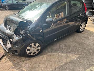 Peugeot 107 onderdelen 2011 beschikbaar voor biedingen
