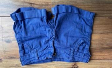 Korte broek HEMA in maat 122/128 beschikbaar voor biedingen