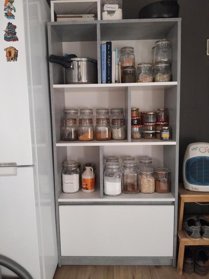 Jysk Billund Boekenkast - Wit/Betongrijs, Huis en Inrichting, Kasten | Boekenkasten, Gebruikt, 50 tot 100 cm, 150 tot 200 cm, 25 tot 50 cm