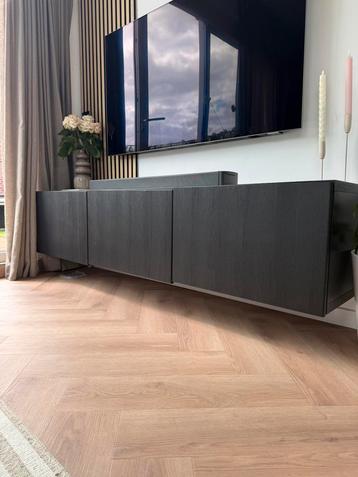 BESTÅ tv-meubel - 180 cm - 3 deurs - Zwart