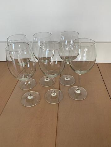 6 wijnglazen IKEA (mondgeblazen) beschikbaar voor biedingen