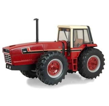 Case IH International 3588 2+2 ERTL ( Snoopy)