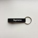 Supreme 09 sleutelhanger flesjes flessenopener keychain, Verzamelen, Ophalen of Verzenden, Nieuw