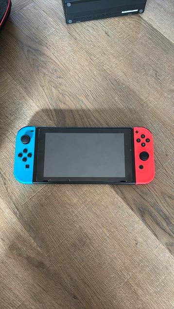 Nintendo switch + accessoires en spellen beschikbaar voor biedingen