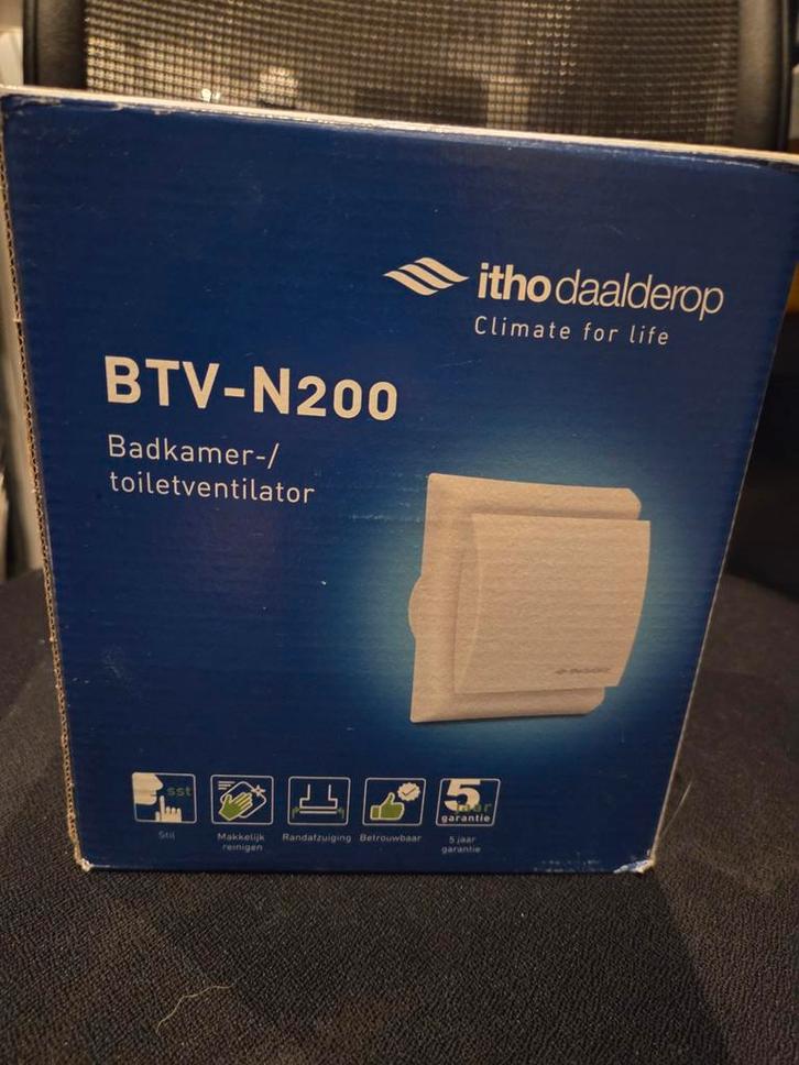 Badkamerventilator Itho Daalderop met Timer & Hygrostaat, Doe-het-zelf en Verbouw, Ventilatie en Afzuiging, Nieuw, Ventilator