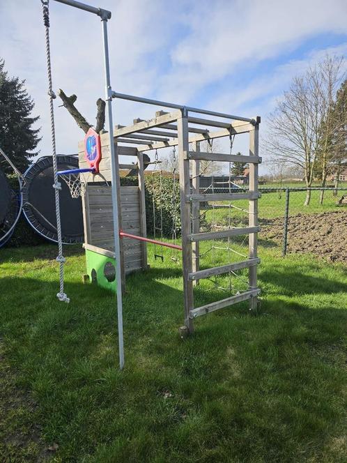 klim toestel tuin en twee trampolines, Kinderen en Baby's, Speelgoed | Buiten | Speeltoestellen, Gebruikt, Brandweerpaal, Klimnet