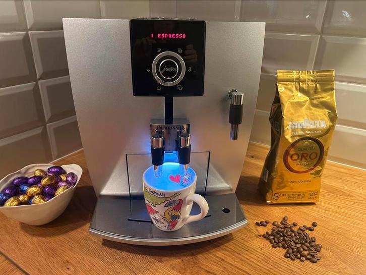 JURA ☕️ J5 Impressa - zeer mooi en gereviseerd!, Witgoed en Apparatuur, Koffiezetapparaten, Zo goed als nieuw, Koffiebonen, Koffiemachine