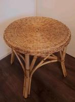 Rotan/ Rieten tafel - ZGAN - H50 cm/ D58 cm, Huis en Inrichting, Ophalen, Zo goed als nieuw