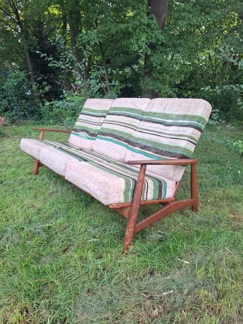 Vintage design bank jaren 50 teak Scandinavisch dutch design, Huis en Inrichting, Banken | Bankstellen, Gebruikt, Rechte bank