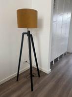 Okergele Vloerlamp Driepoot, Ophalen, Gebruikt, Hout, 150 tot 200 cm