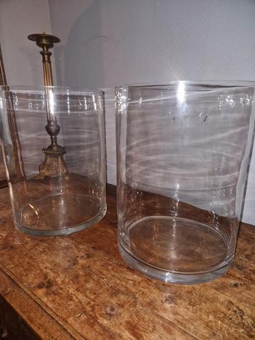 Grote glazen windlichten/vazen,als nieuw.doorsneede 30 cm x beschikbaar voor biedingen