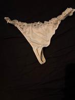 Witte string maat M, Kleding | Dames, Ondergoed en Lingerie, Ophalen of Verzenden, Wit, String