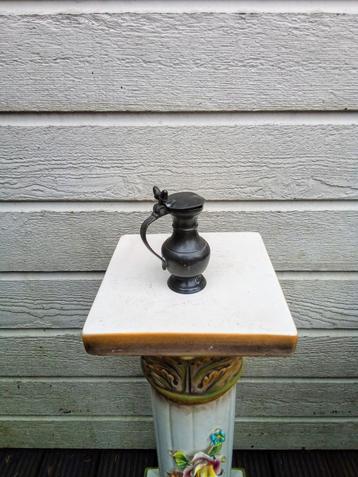 Tinnen eikeltjes kannetje. beschikbaar voor biedingen