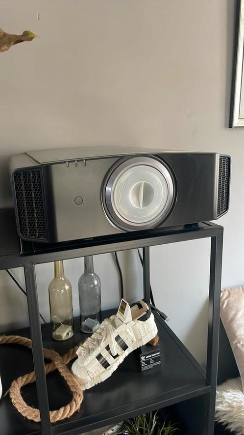 Jvc dla x5500, Huis en Inrichting, Tafels | Sidetables, Zo goed als nieuw, 25 tot 50 cm, Rechthoekig, Ophalen
