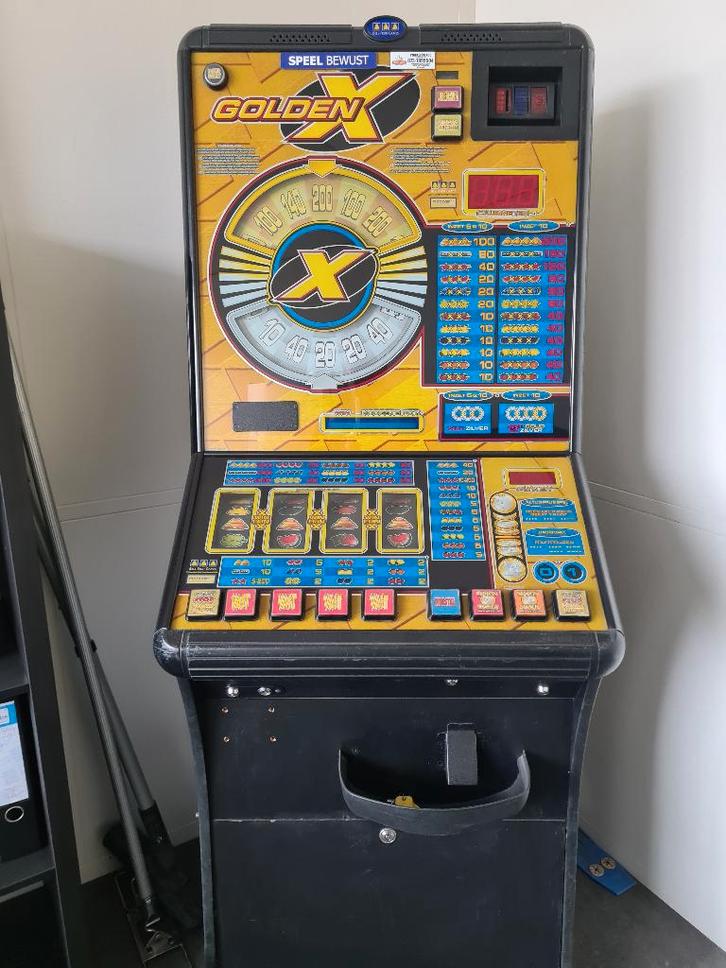 Golden X gokkast Bellfruit uit 2006 | batterij leeg, Verzamelen, Automaten | Gokkasten en Fruitautomaten, Gebruikt, Euro, Met sleutels