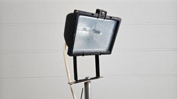RVS bouwlamp met statief, zéér flexibel inzetbaar ( ruim 3 m beschikbaar voor biedingen