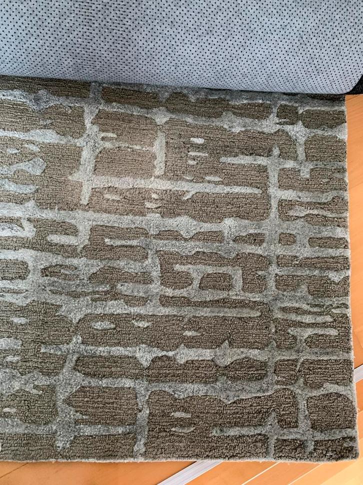 Modern Wollen Noble design vloerkleed 230 x 160, Huis en Inrichting, Stoffering | Tapijten en Kleden, Zo goed als nieuw, 100 tot 150 cm