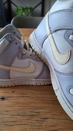 Nike dunk high lichtpaars 38.5, Ophalen of Verzenden, Zo goed als nieuw, Sneakers of Gympen