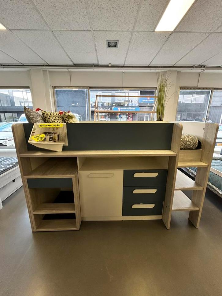 SHOWMODEL HOOGSLAPER, Kinderen en Baby's, Kinderkamer | Bedden, Zo goed als nieuw, 180 cm of meer, 85 tot 100 cm, Matras, Ophalen