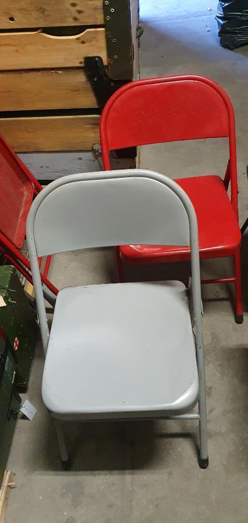 Klapstoelen metaal gebruikt, vintage, Huis en Inrichting, Stoelen, Gebruikt, Vijf, Zes of meer stoelen, Metaal, Grijs, Ophalen
