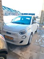 Overname Private lease: Fiat 500E 42kWh 118pk Aut 2023 Wit, Auto's, Stof, 50 €/maand, Zwart, Wit