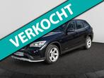 BMW X1 SDrive20i Executive | Automaat | Clima |Cruise | Navi, Auto's, BMW, Euro 6, 4 cilinders, Zwart, Origineel Nederlands