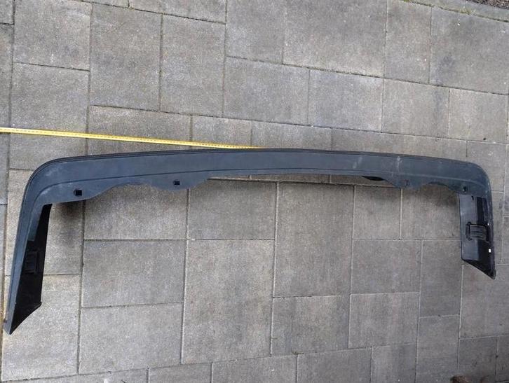 Bumper Mazda 323, jaren 80. Verzending per post mogelijk, Auto-onderdelen, Ophanging en Onderstel, Mazda, Gebruikt, Ophalen of Verzenden