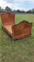 Antiek Louis XV Walnoten Bed - Rococo Stijl, Antiek en Kunst, Ophalen of Verzenden