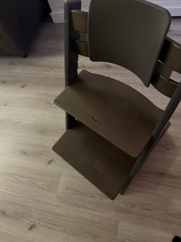 Stokke tripp trapp hazy grey, Kinderen en Baby's, Kinderstoelen, Ophalen, Zo goed als nieuw, Meegroeistoel