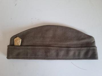 Tsjechoslowaakse wollen veldmuts (Schuitje) met embleem  beschikbaar voor biedingen