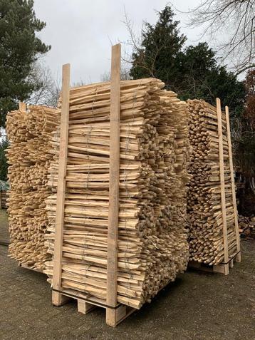 Aanbieding  : schapenhek van robiniahout.  beschikbaar voor biedingen