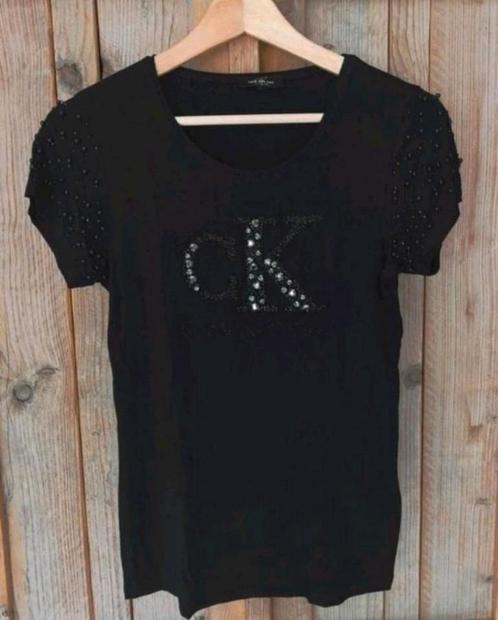 Calvin Klein t-shirt ZGAN maat 36/S, Kleding | Dames, Tops, Zo goed als nieuw, Maat 36 (S), Zwart, Korte mouw, Ophalen of Verzenden