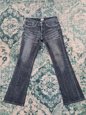 Levi's bootleg W30 L30 WMN Tulsi3030 Grijs

 beschikbaar voor biedingen