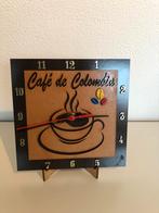 Klok uit Colombia (hout, tafelklok), Huis en Inrichting, Woonaccessoires | Klokken, Ophalen of Verzenden, Zo goed als nieuw, Analoog