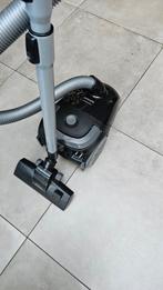 Philips powergo kleine stofzuiger 900W, Ophalen, Zo goed als nieuw