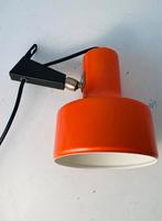 Anvia oranje wandlamp , jaren 60, Huis en Inrichting, Lampen | Wandlampen, Gebruikt, Ophalen of Verzenden, Anvia, Metaal