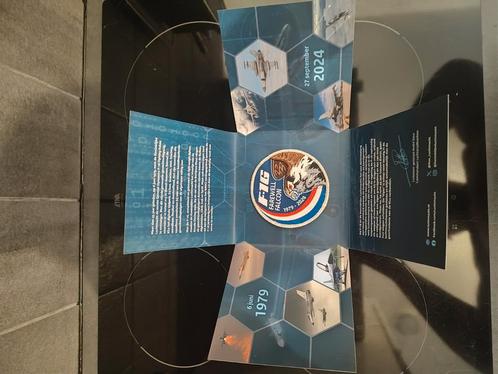 originele Patch F16 farwell Falcon incl mapje, Verzamelen, Militaria | Algemeen, Luchtmacht, Embleem of Badge, Nederland, Ophalen of Verzenden