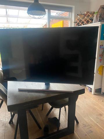 Samsung QLED 55 inch Q75T uit 2020. Scherm kapot beschikbaar voor biedingen