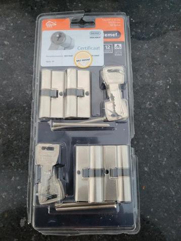 Nieuwe Nemef cilinderslot set, 132/9P-4 stuks, 30/30mm, NF3+ beschikbaar voor biedingen