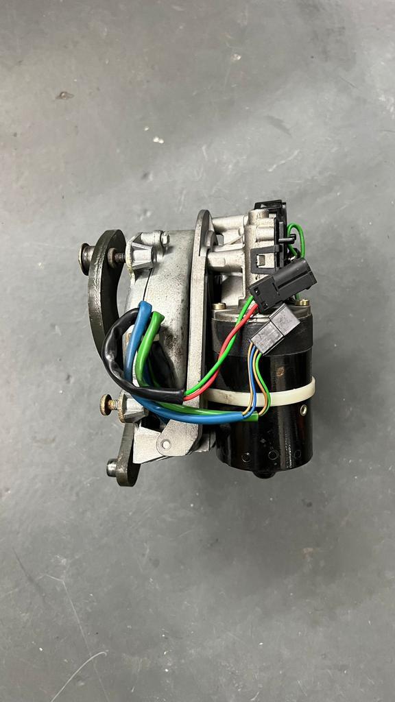 Cabriodak motor BMW 3-serie Cabrio E36 67618353576, Auto-onderdelen, Elektronica en Kabels, BMW, Gebruikt, Ophalen of Verzenden